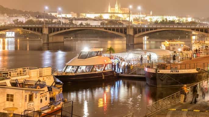 prague 3hour dinner cruise with transfers