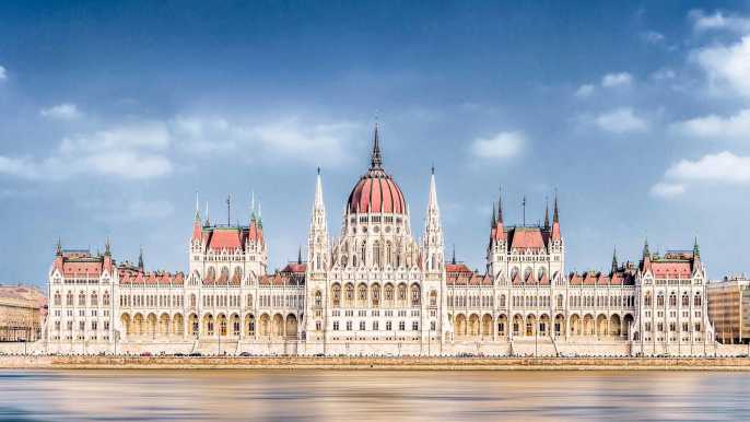Budapest Parliament 45-Minute Guided Tour
