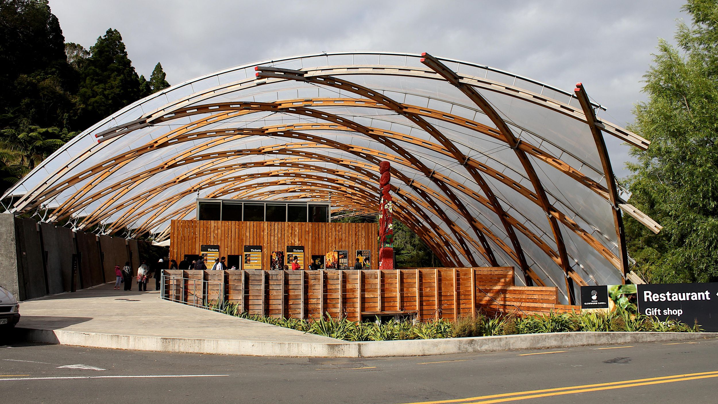 Von Auckland: Waitomo Glowworm Cave Tour
