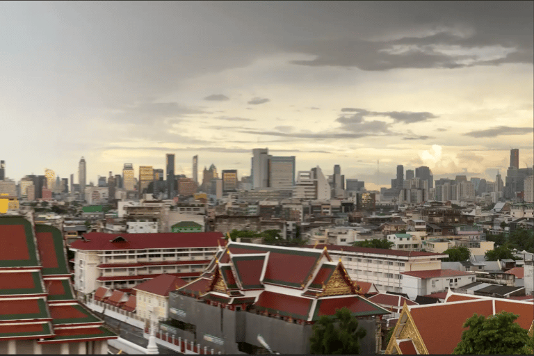 Bangkok's incredible Nightlife Tour by Private Tuk Tuk