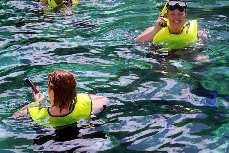 St Kitts Mini Speedboat och snorkeltur