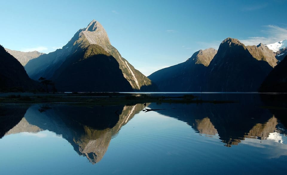 Queenstown: Milford Sound Scenic Flight and Nature Cruise | GetYourGuide