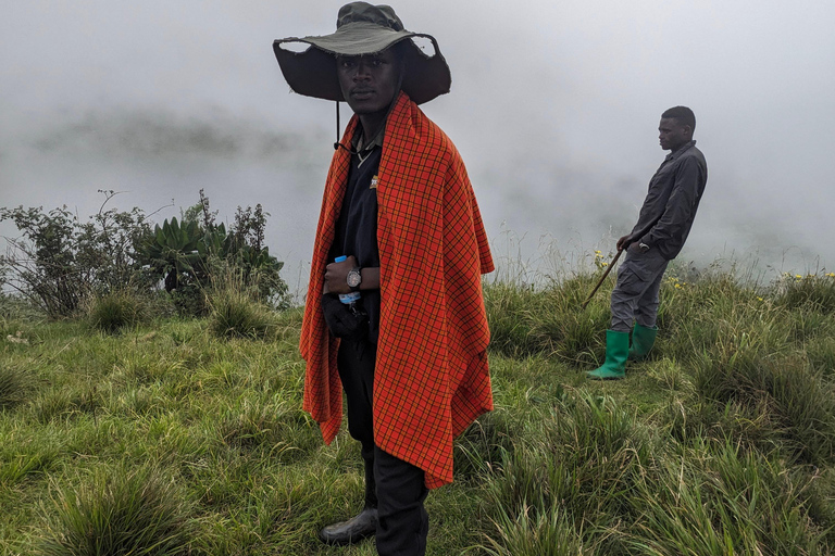 Musanze: Village Walk, Market & Mpenge Trail with Waterfall