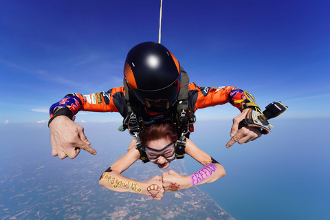 Pattaya: Dropzone Tandem Skydive-upplevelse med havsutsiktVIP-paket