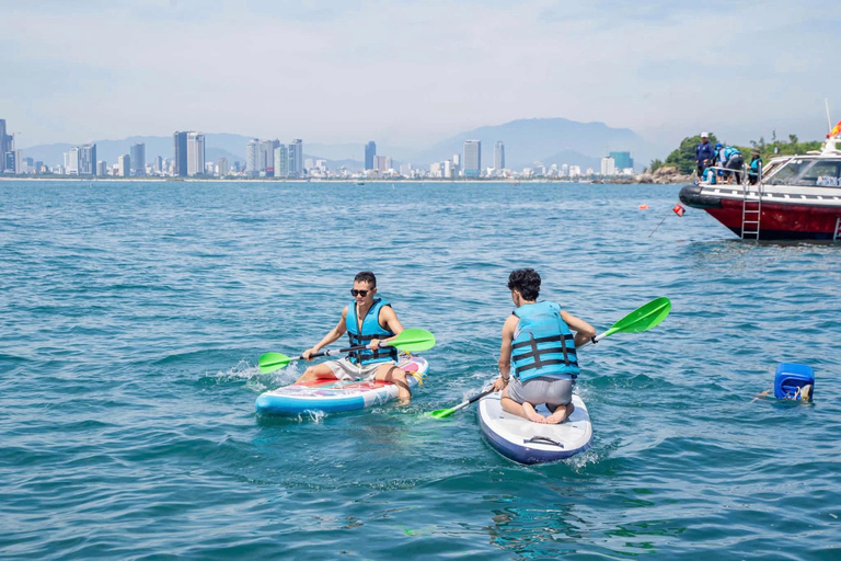 Da Nang: Small-Group Speedboat & Fishing Experience