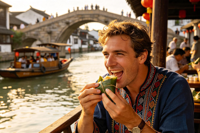 Shanghai: Zhujiajiao Small Tour with Boat Ride & Gardens Shanghai: Zhujiajiao Small Group Tour with Boat Ride&Gardens