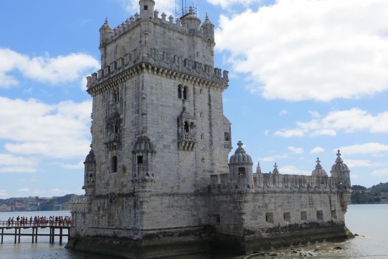 Traslado en Lisboa: desde o hasta el aeropuertoTraslado privado al aeropuerto