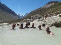 Excursão pelo Vulcão do Canyon Maipo de Santiago, o Vulcão do Canyon Maipo e a Primavera Quente - Hizvo