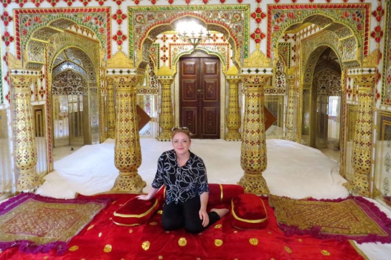 Jaipur: Tour turístico privado de 2 días en coche