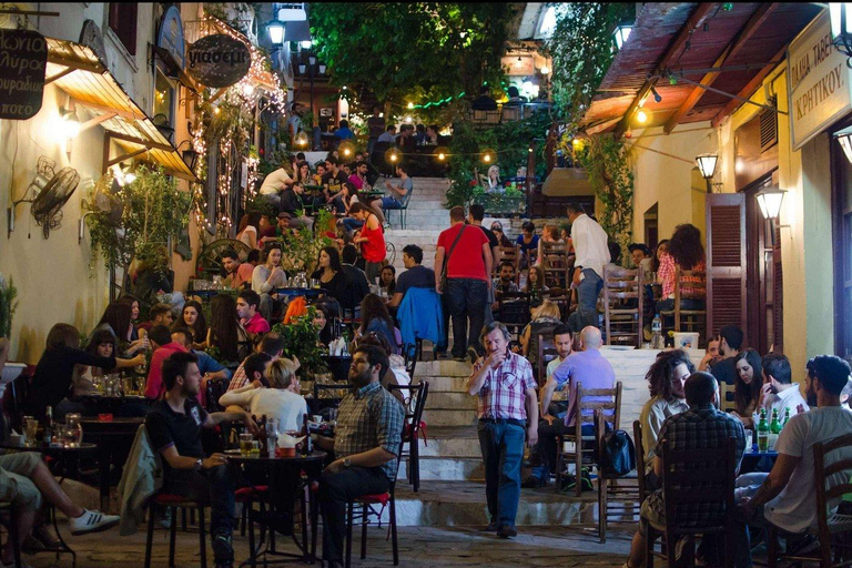 Athens: Night Walking Tour with Local Guide