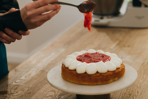 Liverpool: British Baking Masterclass- Royal Victoria Sponge