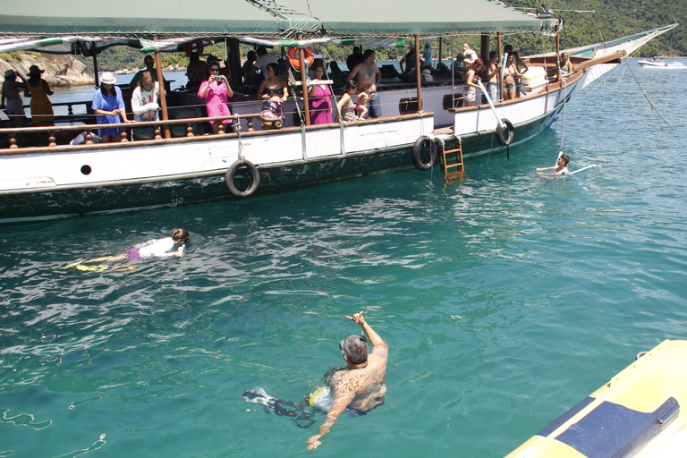 Croisière d'une demi-journée en goélette et plongée en apnée dans la baie de Paraty