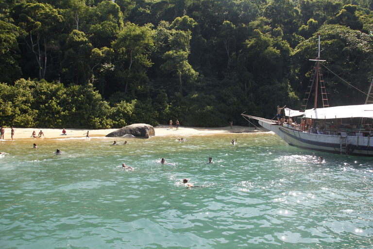 Croisière d'une demi-journée en goélette et plongée en apnée dans la baie de Paraty