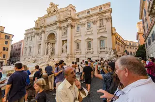Piazzas von Rom: Kleingruppentour bei Sonnenuntergang