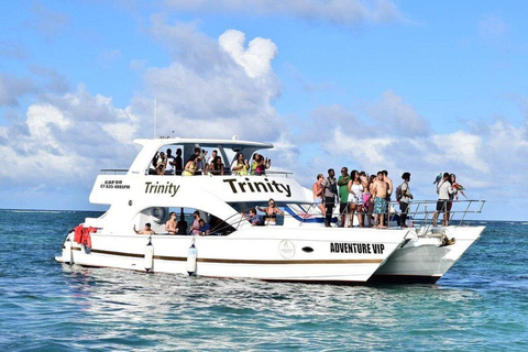 Punta Cana: Family Snorkeling or Party Boat Infinity Hip Hop Party Boat