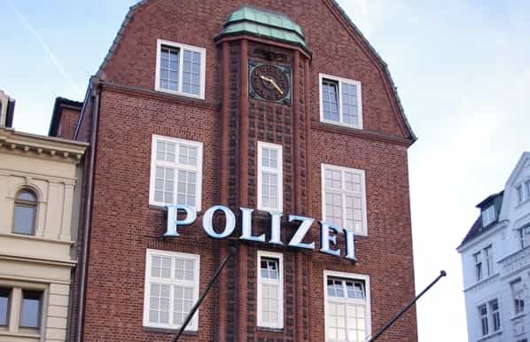 hamburg tatort walking tour ‒ the original (tour in german)