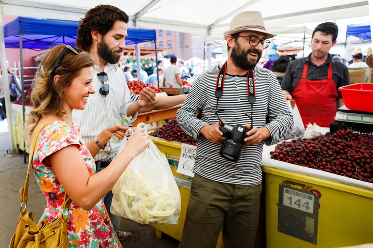 Bucarest bohème: visite en petit groupe des marchés et des Mahallas