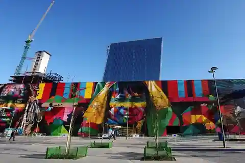 3-Hour Urban Arts Walking Tour