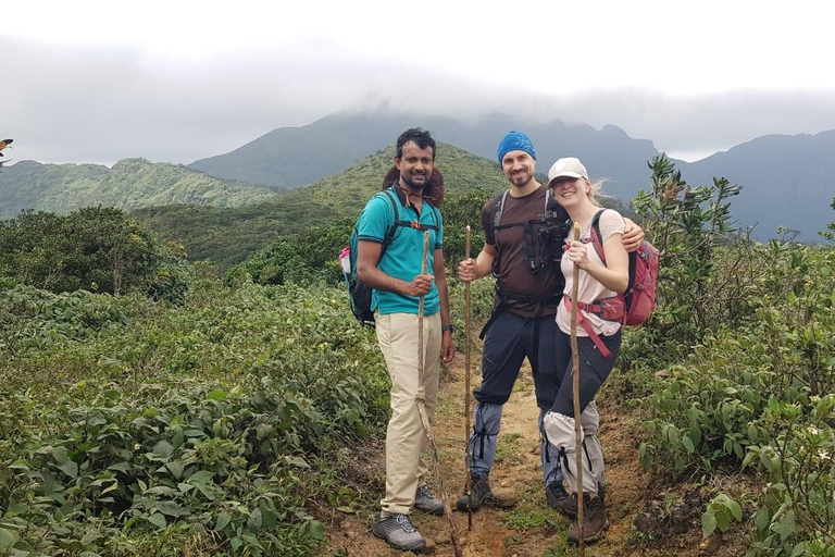 纳克尔斯峰探险和希洛亚村露营 2 日游