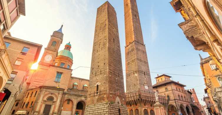 Bologna: 2-Hour Private Guided Walking Tour