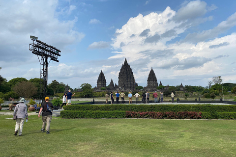 Yogyakarta: Ratu Boko Temple Sunset & Ramayana Ballet