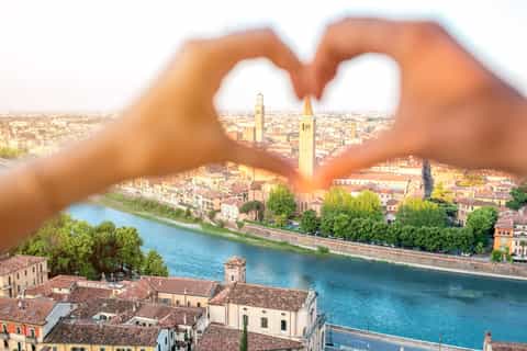 Verona: 2 uur Romantische Walking Tour van Milaan