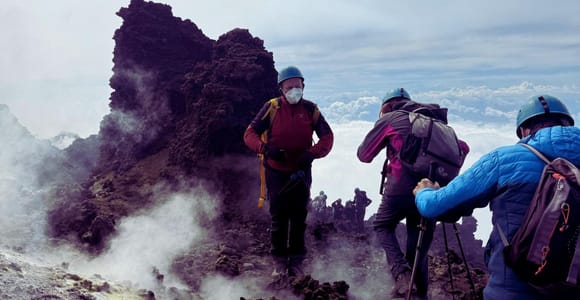 Trekking to the summit of Mount Etna (3350 m) with drone video