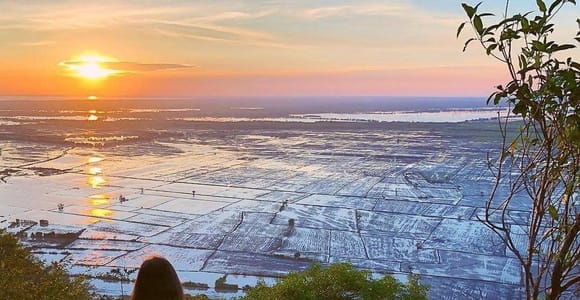 Siem Reap: Phnom Krom Mountain Temple Sunset Private Tour