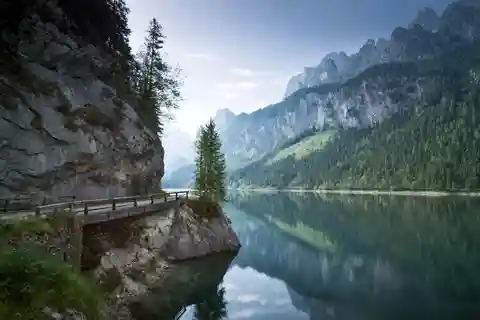 Gosauer See und Seilbahn: Leichte Wanderung Private geführte Tour