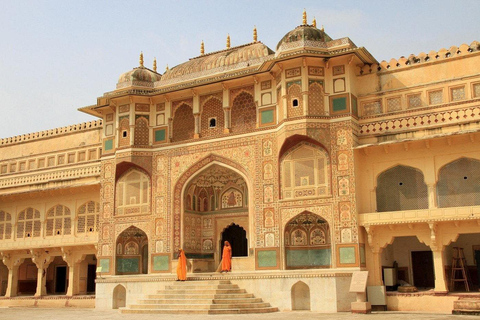 Jaipur: Full Day Guided Tour With Private Car, Guide & More Jaipur in a Day: Private Car, Guide & Entrance Fees