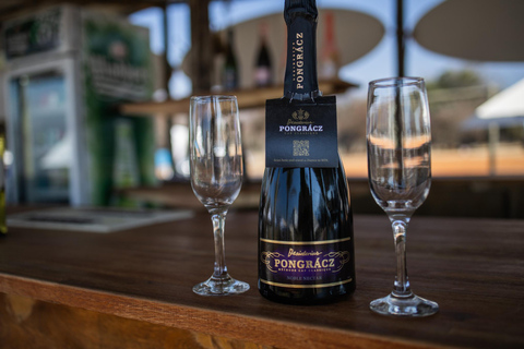 Hartbeespoort Dam: The Luxury Alba Boat Cruise with Food Hartebeespoort Dam: The Alba Lunch Boat Cruise with Food