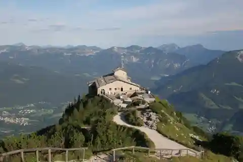 Private Eagle's Nest Tour & Königsee from Salzburg