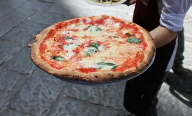naples 3hour guided walking tour and pizza dinner