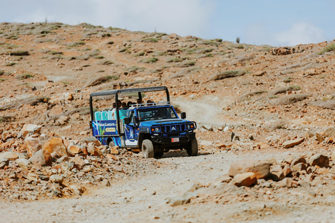 Santa Cruz: Natural Pool & Caves Off-Road Safari