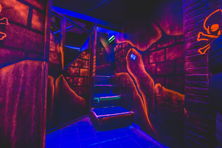 لوفين: تجربة ليزر تاغ المثالية - 3 ألعاب + مشروب