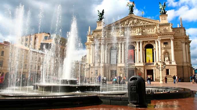 private lviv city tour by car