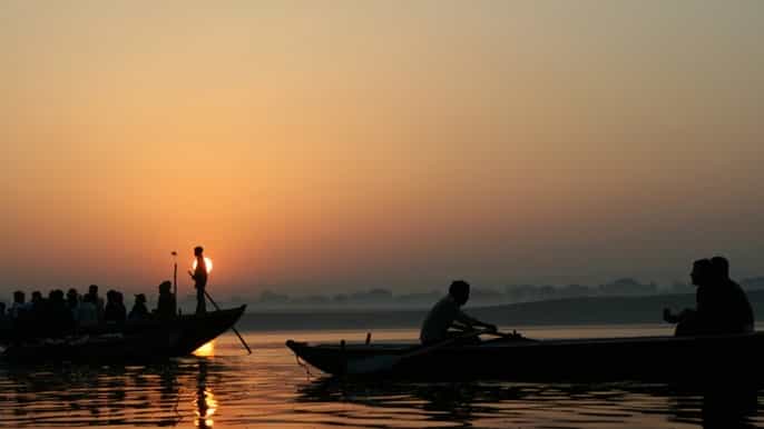 varanasi sunrise boat tour