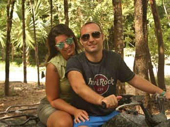 Giro in ATV e tour delle grotte segrete da Playa del Carmen