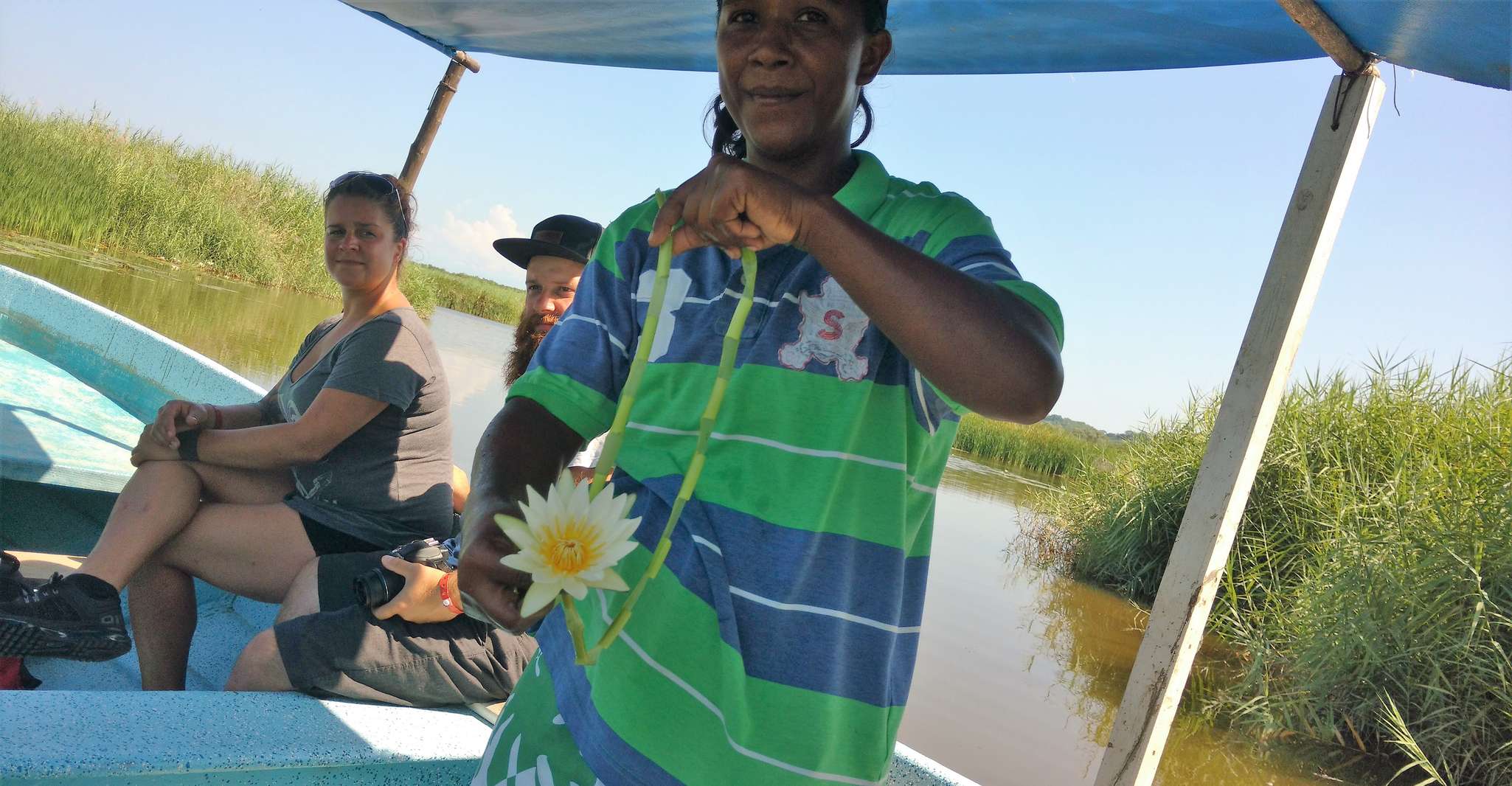 .Baby Turtle Release, Lagoon Boat Ride und Crocodile Farm - Hizvo
