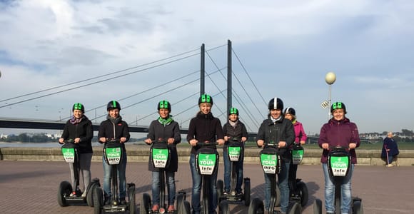 Düsseldorf: 2-stündige Segway-Tour entlang des Rheins