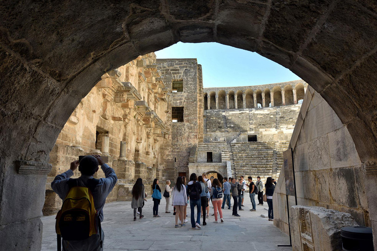 Von Antalya aus: Römische antike Stätten und Manavgat Wasserfall TourVon Antalya aus: Perge Aspendos &amp; Manavgat Wasserfall Tour