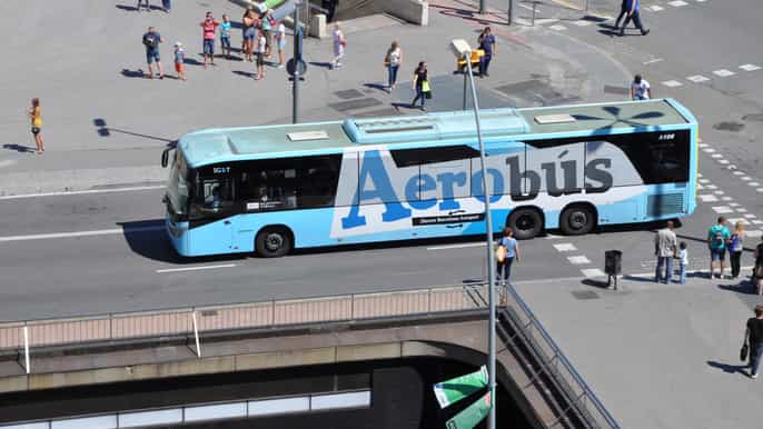 barcelona aerobús shuttle between airport and city center