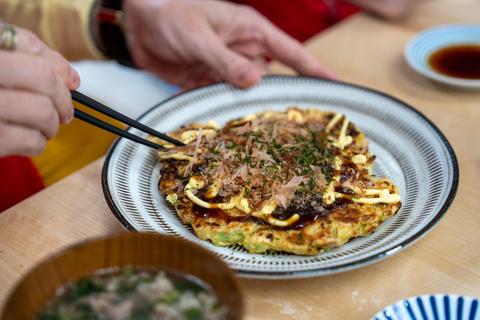 Osaka : Cours de cuisine et dégustation de saké avec visite du marché local
