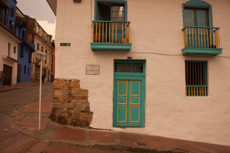 Colagem de mídia