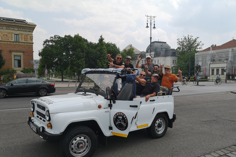 Klassisk sightseeing i Budapest rysk jeep