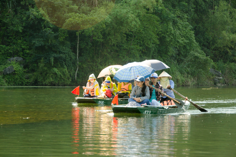 Från Hanoi: Hoa Lu - Tam Coc - Mua Caves med transferFrån Hanoi: Hoa Lu - Tam Coc - Mua-grottorna med transfer