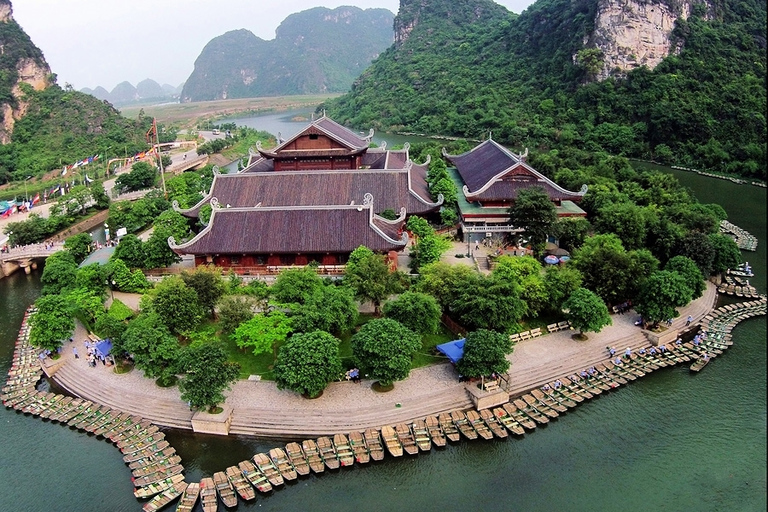 From Hanoi: Hoa Lu - Tam Coc - Mua Caves with transfer