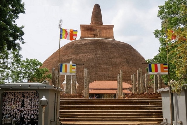 Van Colombo: Anuradhapura-dagtour