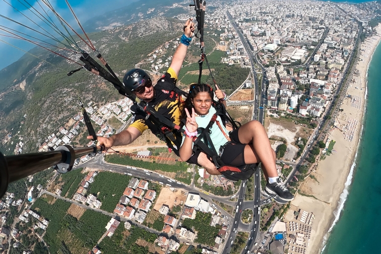 Alanya Paragliding Erlebnis mit HotelabholungAntalya: Geführte Alanya Paragliding Erfahrung