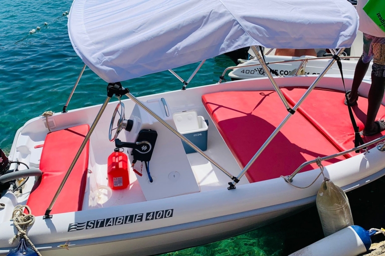 Entdecke die Strände Ibizas auf einem Boot ohne Führerschein 8H